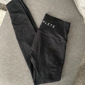 Alphalete halo leggings